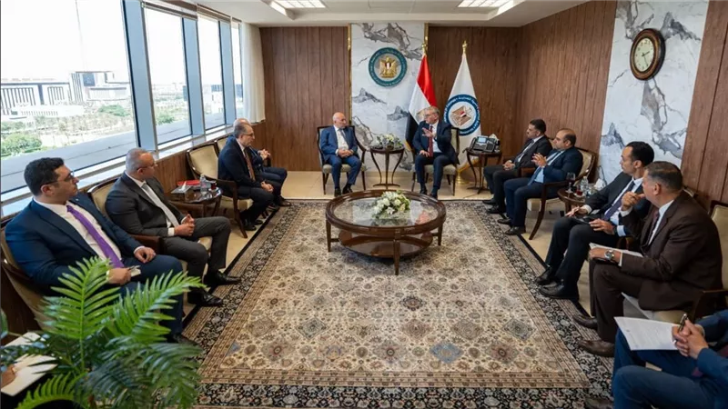 وزير البترول يبحث خطط شركة آفاق للتعدين للتوسع في أعمال البحث عن الذهب