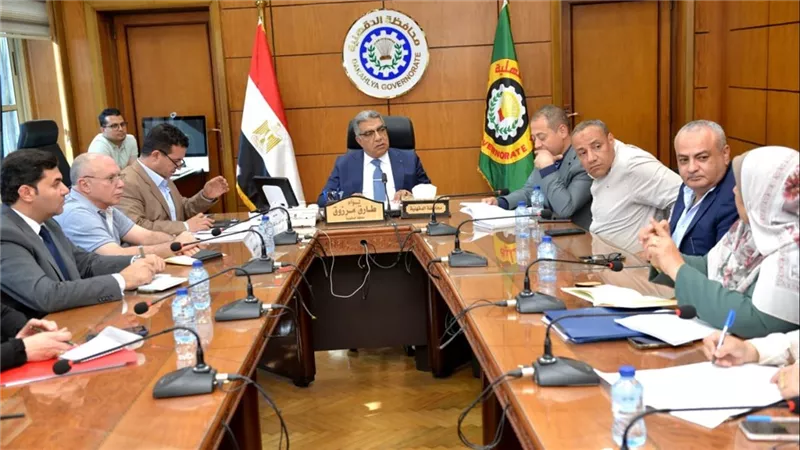 محافظ الدقهلية يعقد اجتماعًا برؤساء المراكز والمدن لتنفيذ الخطة الاستثمارية 