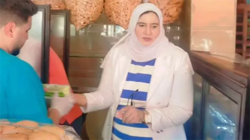 حملات مكثفة بدمياط.. إعدام حلويات وأجبان وضبط 50 كجم أغذية فاسدة