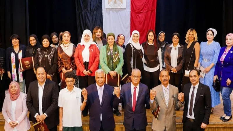 مجلة حواء تحتفي بثورة 30 يونيو وتكرّم أسر شهداء القوات المسلحة والشرطة
