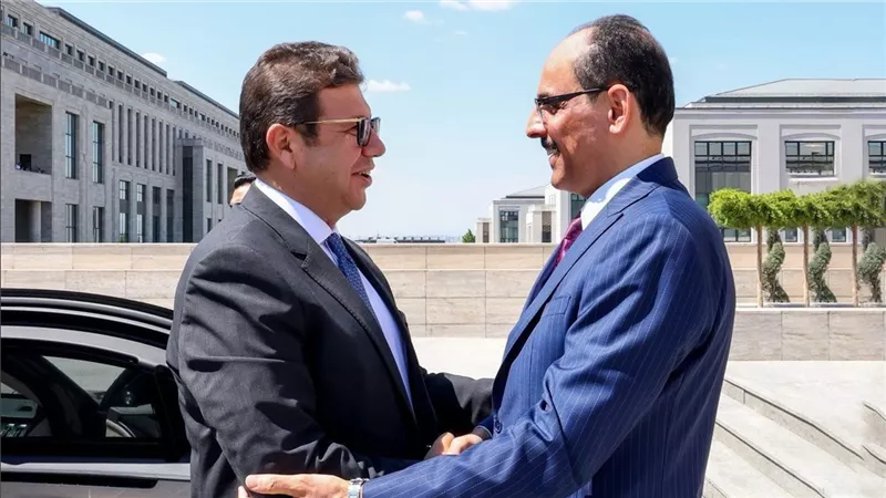رئيس المخابرات المصرية يلتقي رئيس الاستخبارات التركية لبحث القضايا المشتركة