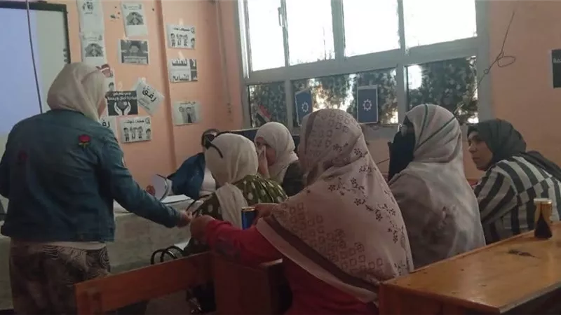 محاضرة تثقيفية بالسويس تسلط الضوء على دور المرأة في ثورة 30 يونيو