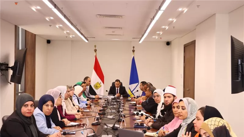 محافظ دمياط يتابع تنفيذ مبادرة «أنا متعلم مدى الحياة» لتعزيز بناء الإنسان
