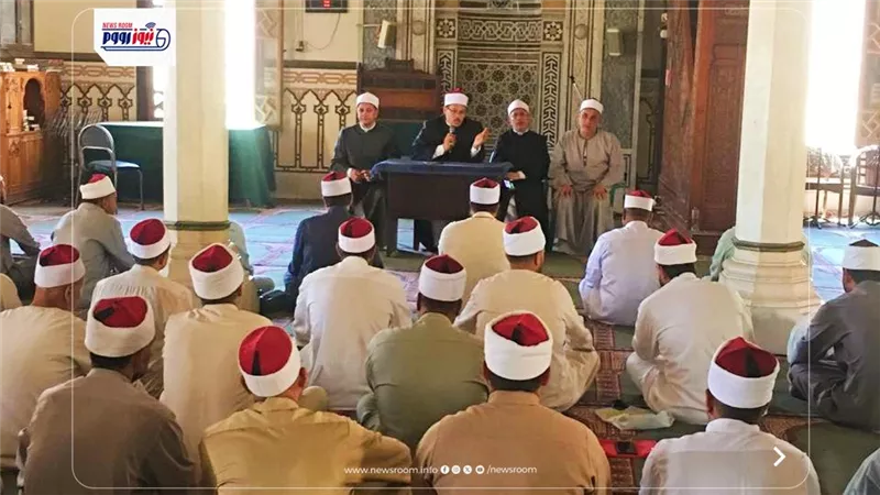أوقاف الفيوم تعقد اجتماعًا موسعًا مع الأئمة لمتابعة العمل الدعوي والانضباط