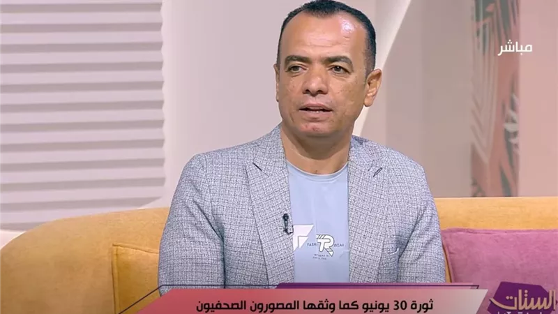 «قعدنا شهرين في الاتحادية مكنتش بروح».. محمد أسد يكشف كواليس تغطية 30 يونيو