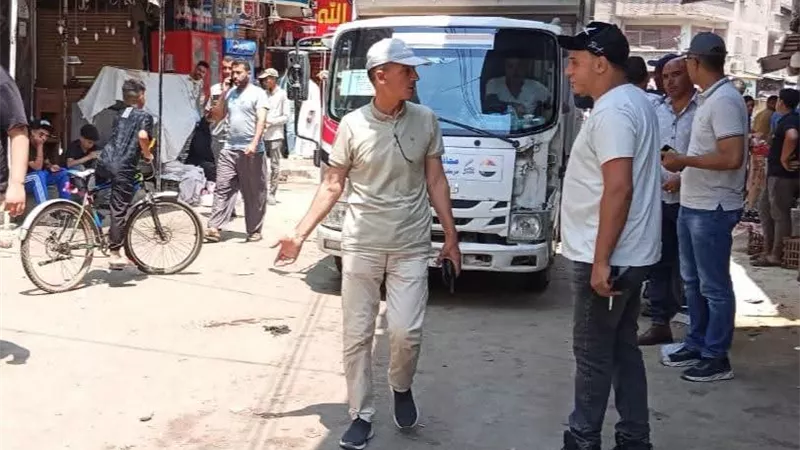 كفر الدوار تزيل 350 مخالفة إشغال طريق ضمن حملات موسعة لضبط الشارع