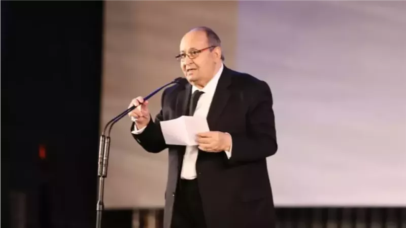 ذكرى ميلاد وحيد حامد .. تأثر بـ شكسبير وظهر في مشهد مع الزعيم عادل إمام