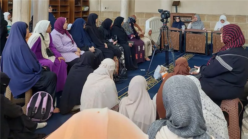 كيف تحمي العفة الفرد والأسرة والمجتمع؟.. ملتقى المرأة بالأزهر يجيب