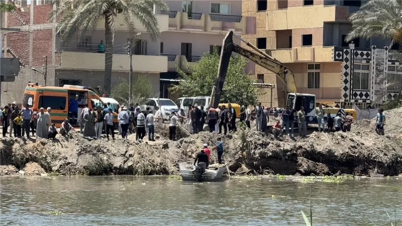 كان يستعد للزواج.. انتشال جثمان شاب غرقًا في بحر اليوسفي بالمنيا