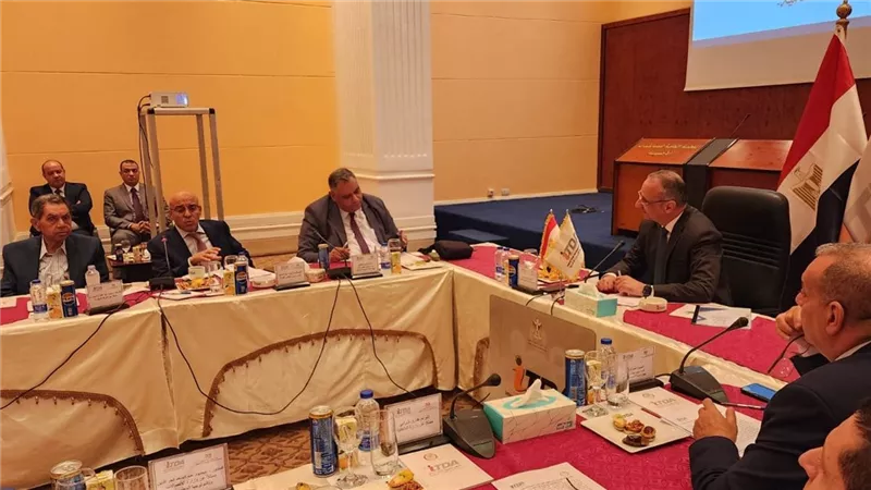 رئيس تنمية التجارة يبحث تطوير المنظومة ويتابع المشروعات باجتماع مجلس الإدارة