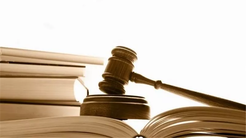 منها الاستقالة والغياب وفقد الجنسية.. 11 حالة حددها القانون لإنهاء خدمة الموظف