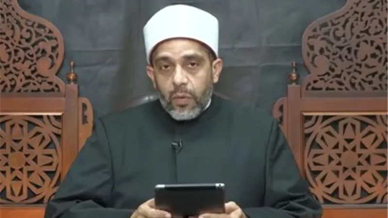 أنا غير منتظم في الصلاة فماذا يجب عليَّ أن أفعل؟.. أمين الفتوى يرد