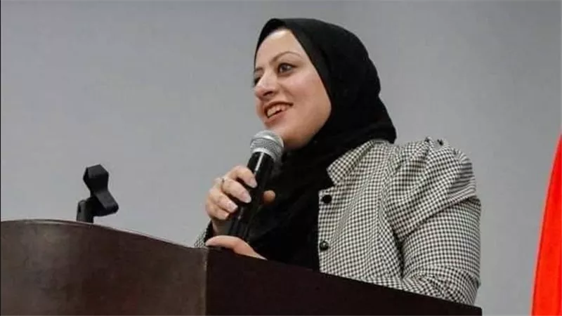 صيدلانية تفتح النار على من يمارسون المهنة دون اختصاص: «المساعد يساعد.. مش يلعب بأرواح الناس»