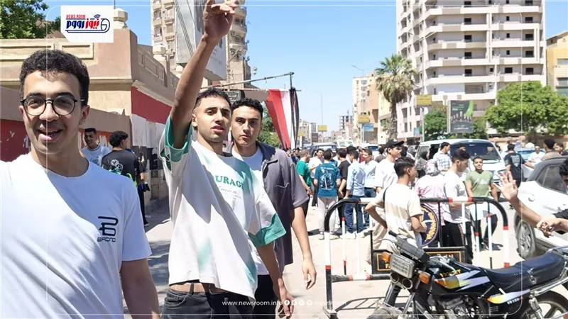 بدء امتحان الكيمياء والجغرافيا لطلاب الثانوية العامة بالفيوم 