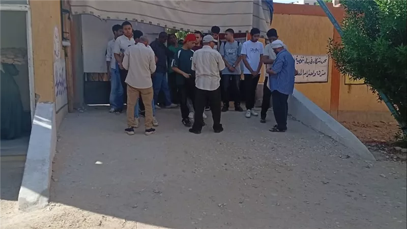 بسبب الكيمياء.. نقل حالتي إغماء طالب وطالبة إلى مستشفى قوص المركزي