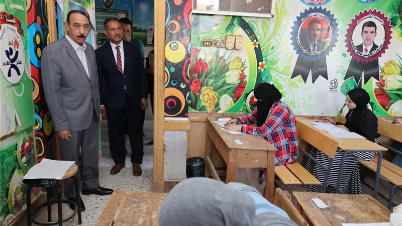 محافظ سوهاج يتفقد لجان امتحانات الثانوية العامة بمدارس دار السلام