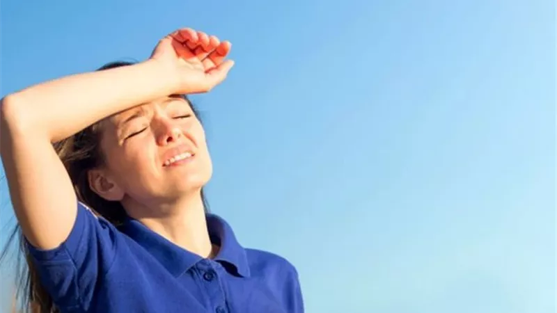 كيف تؤثر موجات الحر على الجهاز العصبي؟ 6 نصائح لتجنب المضاعفات