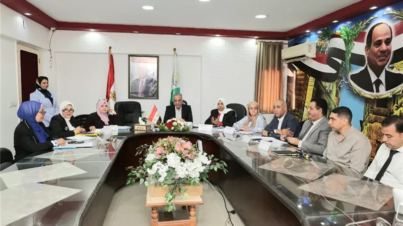 محافظ الجيزة يتابع انتظام امتحانات الثانوية العامة من غرفة العمليات المركزية