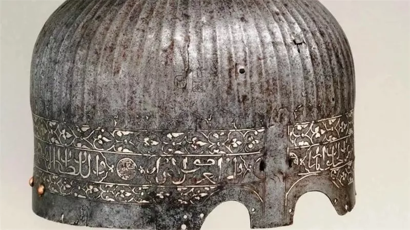 نقوش تاريخية.. خوذة عثمان بن أرطغرل تحسم جدلاً تاريخياً عمره قرون