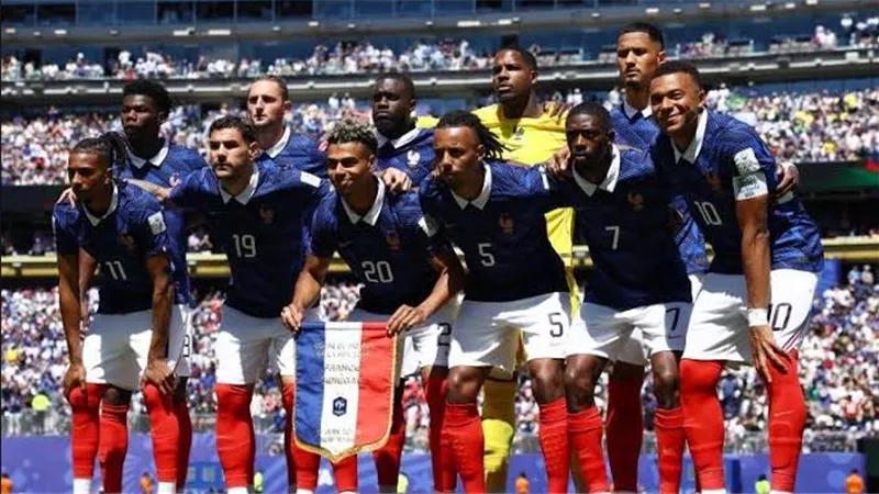 بعد 24 عامًا.. فرنسا تحاكي أساطير البرازيل برقم إستثنائي