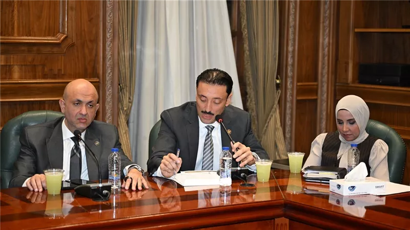 وزارة الاتصالات تستجيب لمقترح محمد رزق بشأن تنظيم المحتوى على السوشيال ميديا