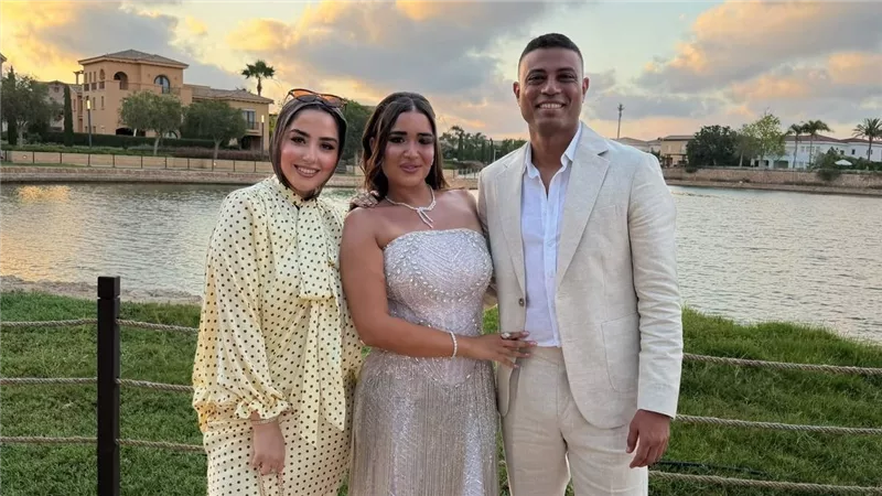 أحمد ماجد يحتفل بخطبته على فتاة من خارج الوسط الفني |صور