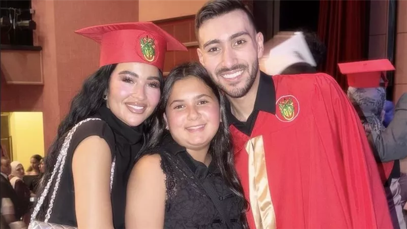 عصام الحضري يوجه رسالة مؤثرة لنجله ياسين بعد التخرج.. ماذا قال؟