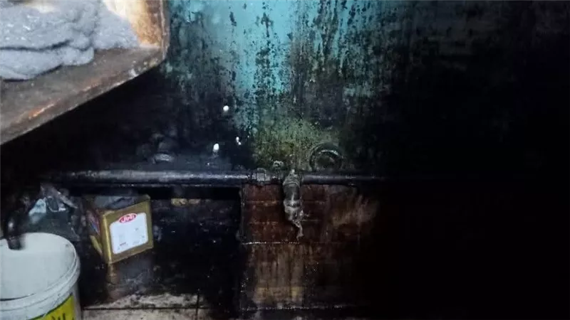 صحة القليوبية تضبط نصف طن زيت طعام مجهول المصدر وتوصي بغلق منشأة غير مرخصة