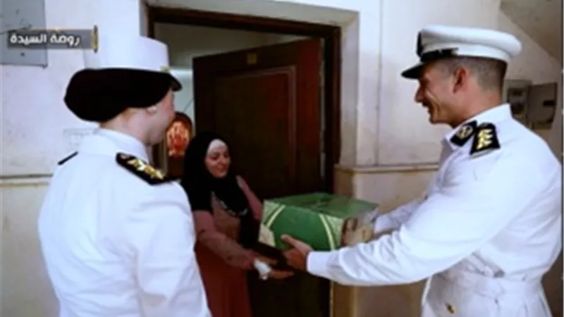 «كلنا واحد».. الداخلية تشارك المواطنين احتفالات ثورة يونيو بالمساعدات والهدايا