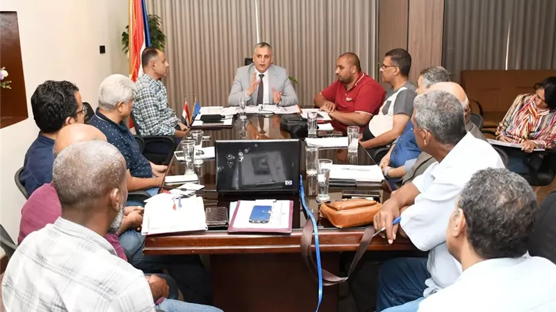 نائب محافظ أسوان :لجنة استرداد أراضي الدولة تتابع ملف التقنين 