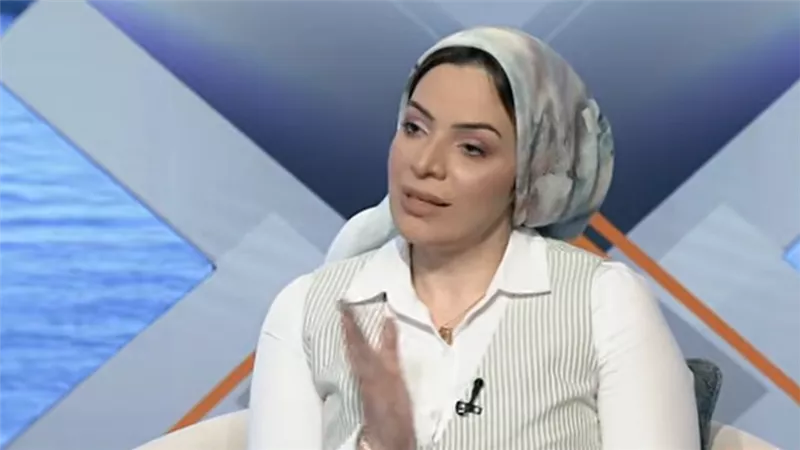 «الثقة بالنفس لا تعني تجاهل العيوب».. أخصائي نفسي تكشف طريق تقدير الذات