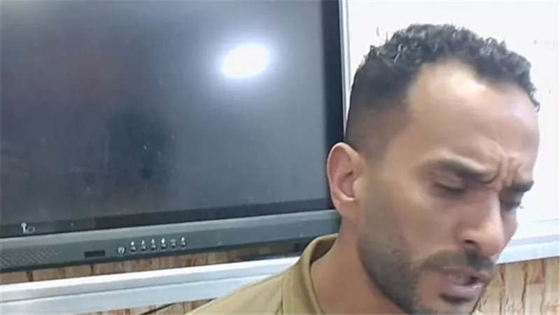 خبير لغة إنجليزية بإدارة الزرقا التعليمية يكشف توقعات امتحان الثانوية العامة