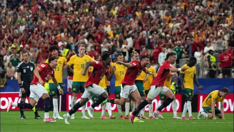 رئيس الاتحاد الأسترالي يهنئ منتخب مصر بالتأهل المونديالي