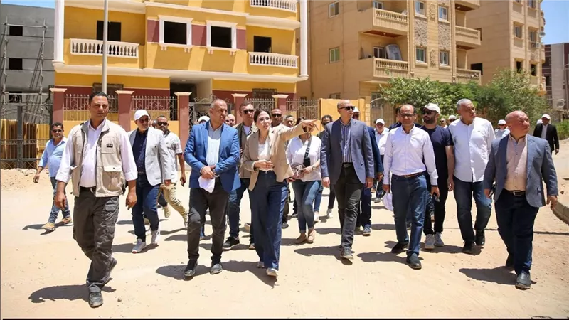 وزيرة الإسكان تتفقد الحي المتميز بمدينة بدر استجابة لشكاوى المواطنين 