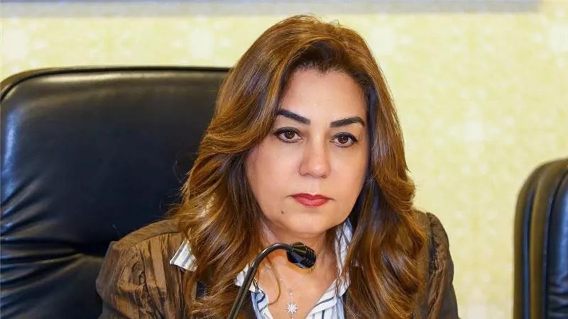 منال عوض: إحالة المختصين بإدارة الإسكان بالمرج للنيابة المختصة وإزالة أدوار بعقارين بعين شمس