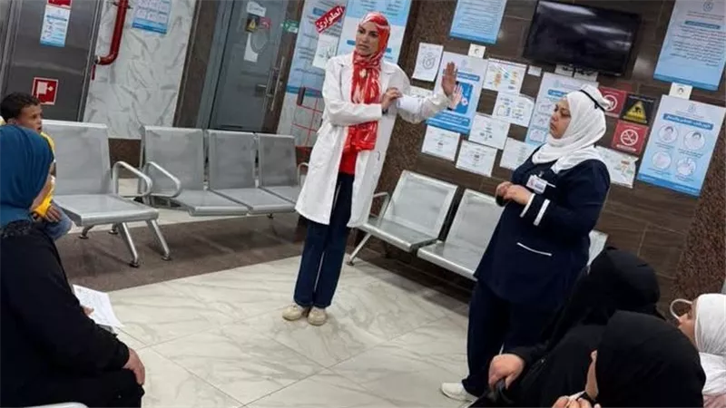 ضمن مبادرة «عيشها بصحة».. وحدة طب أسرة الرياح تنظم برنامجًا توعويًا