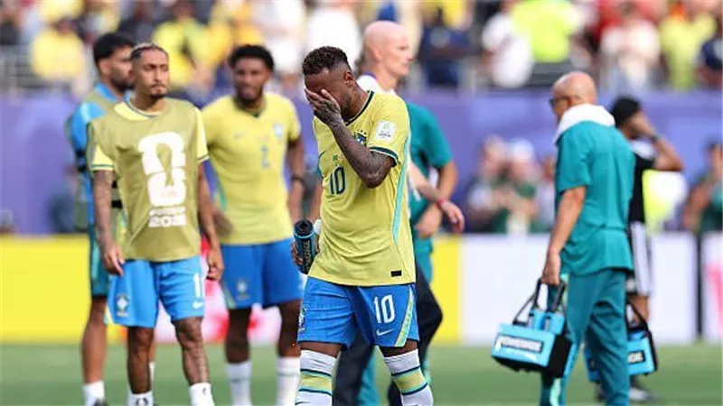 نيمار يعلن اعتزاله بعد نكسة خروج البرازيل من كأس العالم