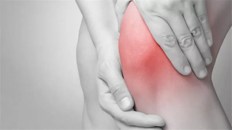 علاج جديد قد يؤجل جراحة استبدال الركبة.. تقنية مبتكرة تخفض الألم لأكثر من 50%