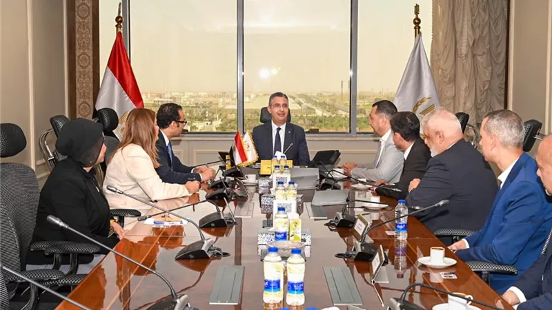 وزير التموين يبحث توفير حلول تمويلية لدعم رواد الأعمال والمشروعات