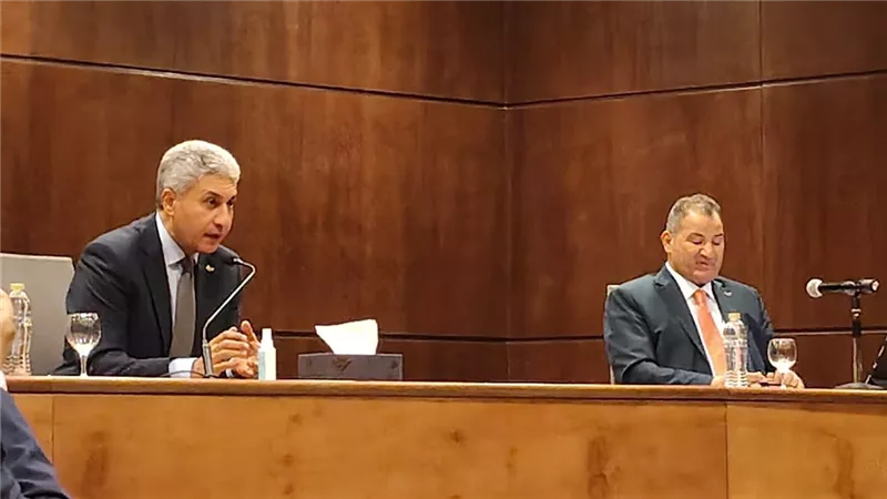 وزير السياحة عن الرواتب: 