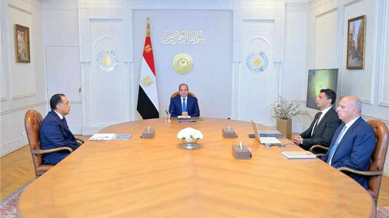 تشجيعًا على الاستثمار.. الرئيس السيسي يؤكد على أهمية الاهتمام بالتدريب المهني 