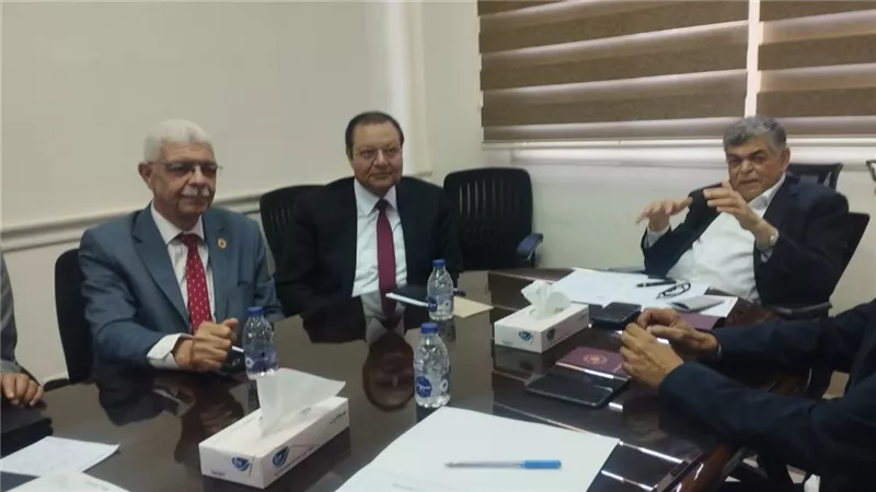 رئيس جامعة المنوفية يواصل المشاركة في أعمال لجنة إعداد رؤية وطنية 