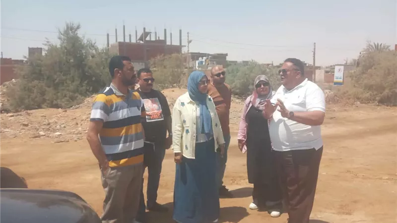 اجتماع ميداني لتنفيذ مشروع الصرف الصحي بقريتي يوسف السباعي ومحمد عبده بالسويس