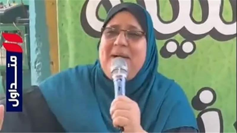 «محدش يخاف من ميسي».. سيدة مصرية تشجع المنتخب بكلمات داعمة 