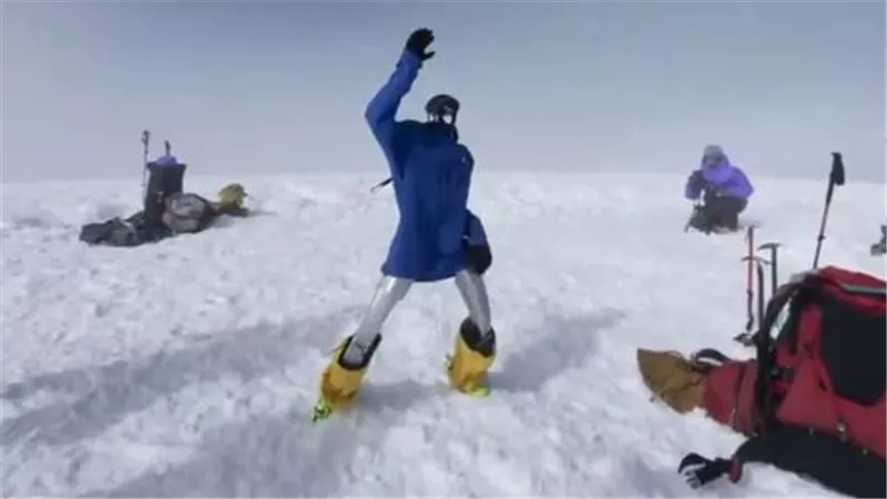 روبوت يتحدى المستحيل.. 