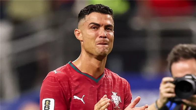رونالدو بعد خروج البرتغال: لا أريد التسرع واليورو يوازي كأس العالم