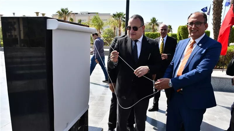 وزير التعليم العالي يضع حجر الأساس للمسمى الجديد لجامعة العاصمة 