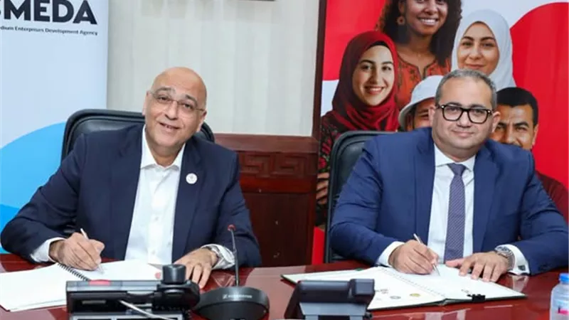 جهاز المشروعات وشركة تمويلي يوقعان عقدين بـ350 مليون جنيه لتمويل متناهي الصغر