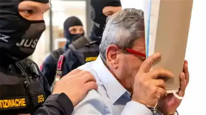 محكمة نمساوية تقضي بسجن ضابطين سابقين في نظام الأسد ثماني سنوات