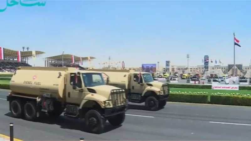 «اذهب إلى عملك مطمئنا».. خبير عسكري يكشف رسائل استعراض قدرات الدولة